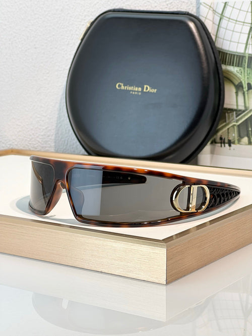 '-DIOR VeryDior M1  Sunglasses✨