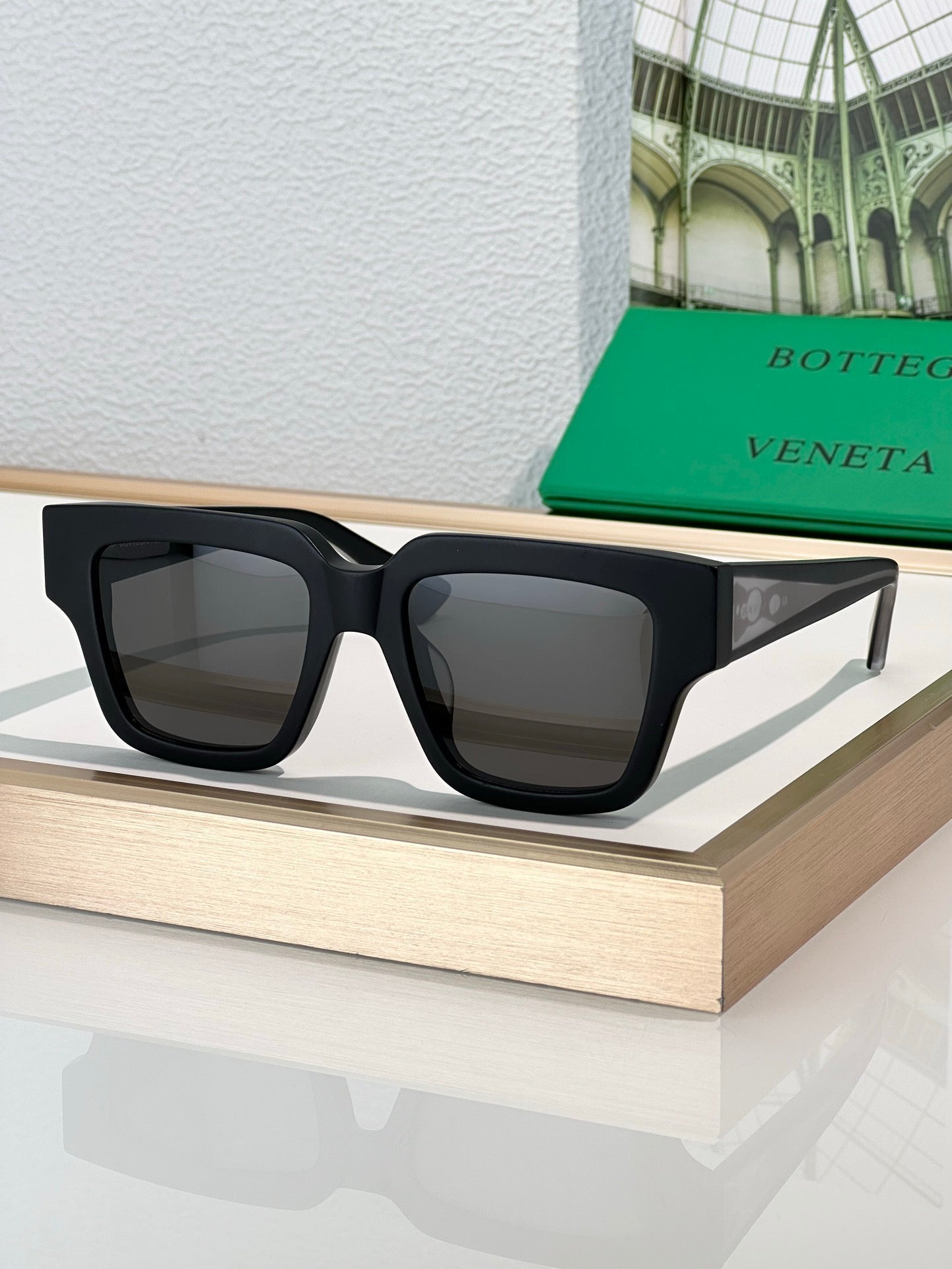 BOTTEGA VENETA BV 1276S  Unisex Sunglasses💚