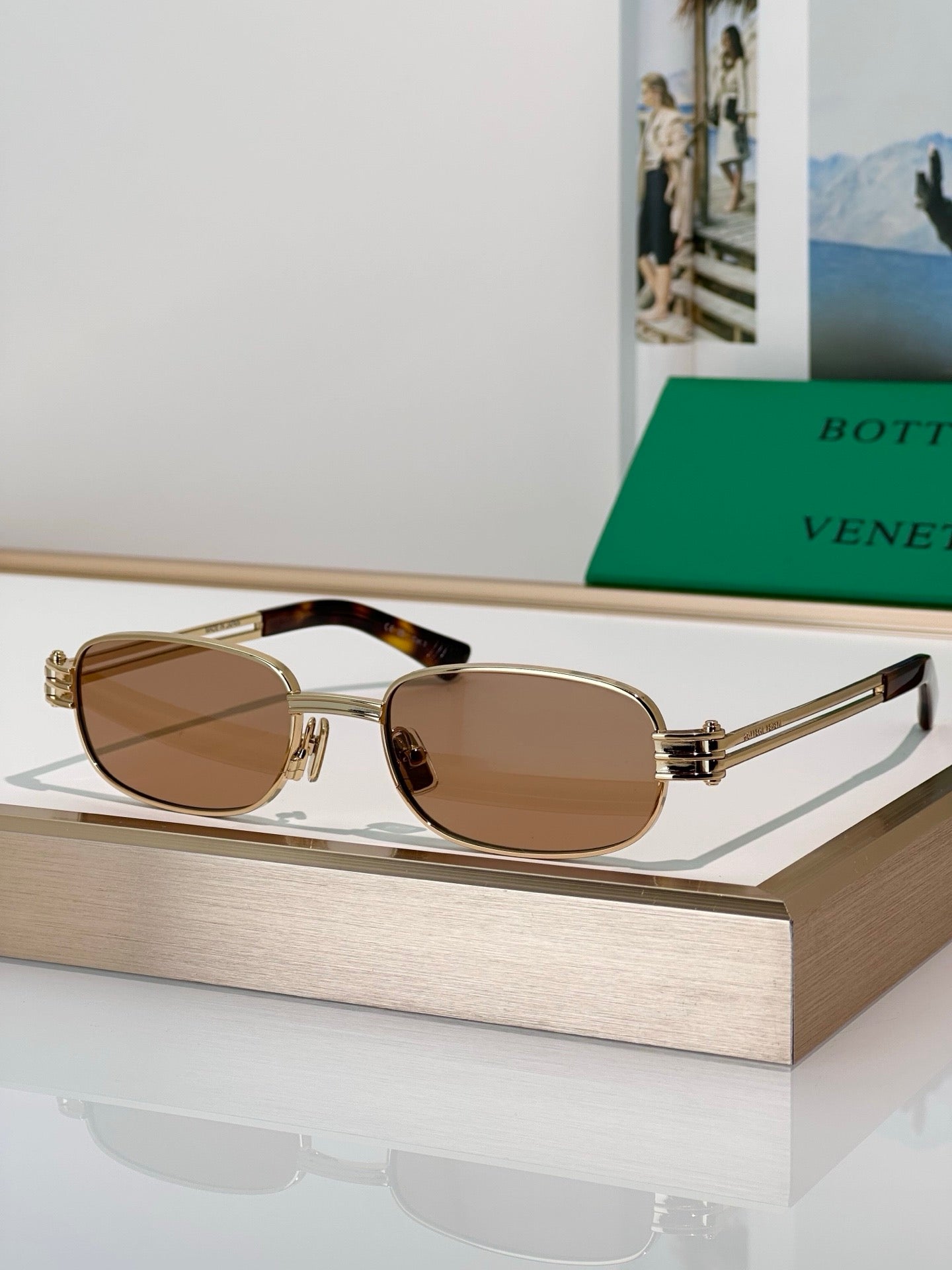 BOTTEGA VENETA BV 1381  Unisex Sunglasses💚